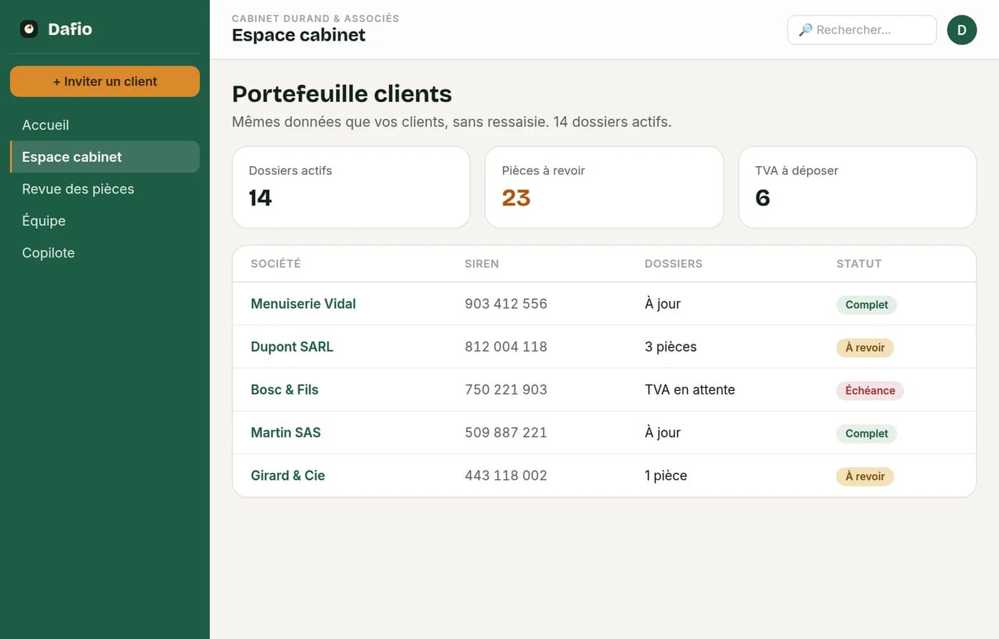 Portefeuille cabinet DAFIO avec dossiers clients propres, écritures préparées, TVA et FEC.